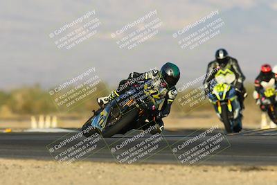 media/Dec-07-2024-CVMA (Sat) [[21c5f1ef85]]/Race 13-Amateur Supersport Middleweight/